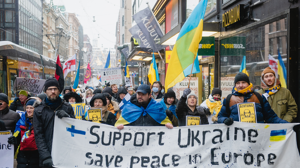 Фото протест проти війни в Україні, Гельсінкі, Фінляндія