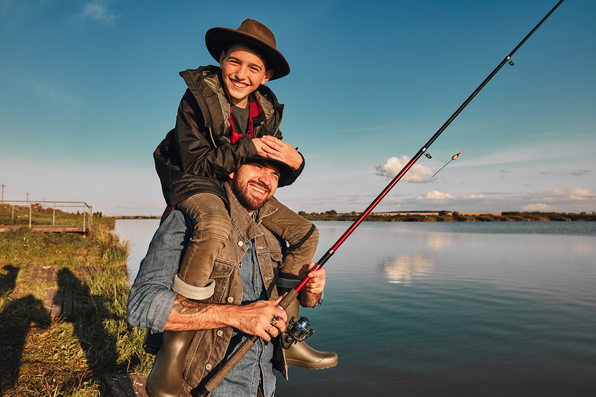 Фото батько із сином на риболовлі
