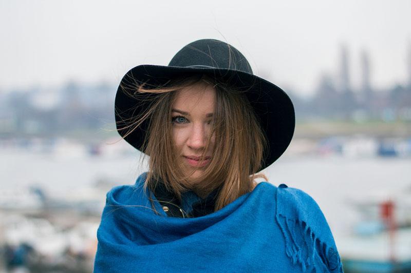 Branislav Nenin photography woman on a winter day