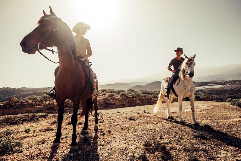 Simona Pilolla photography - men on horses