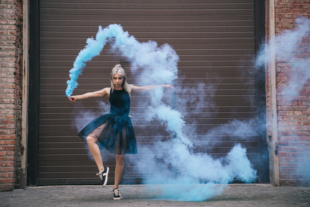Your Ultimate Guide to Smoke Bomb Photography: Ideas, Settings, and Tips