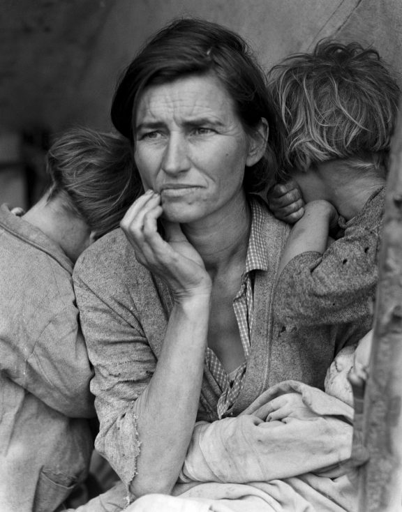 Migrant Mother by Dorothea Lange