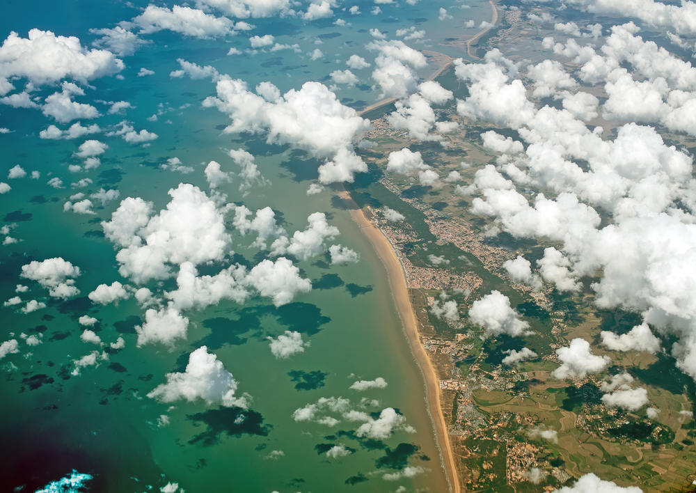 Фото з повітря на Атлантичне узбережжя Франції