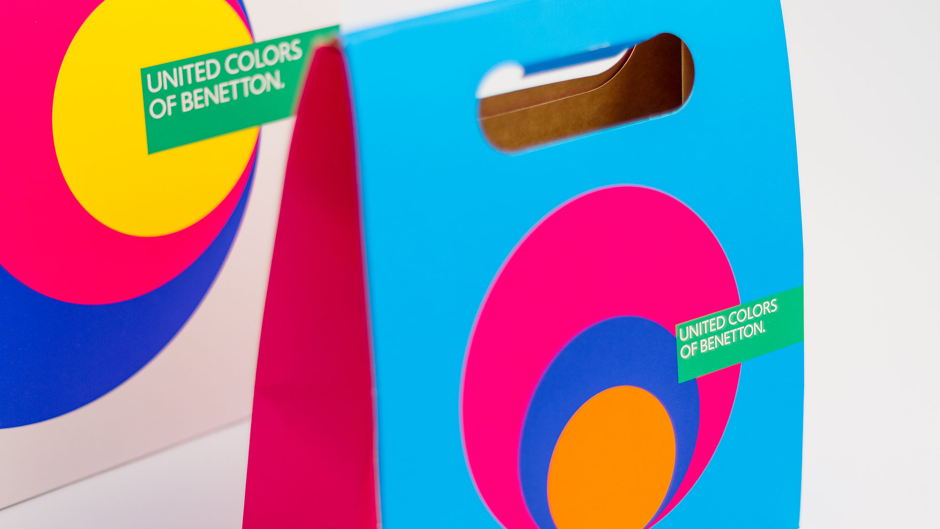 Photo Benetton colorful packaging